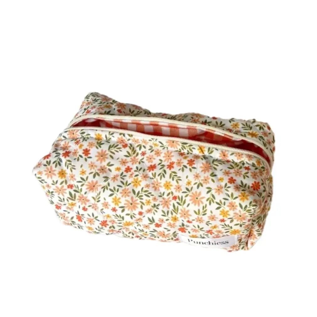 Punchiess

Orange Floral Makeup Bag

