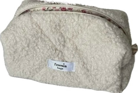 freesia Makeup bags